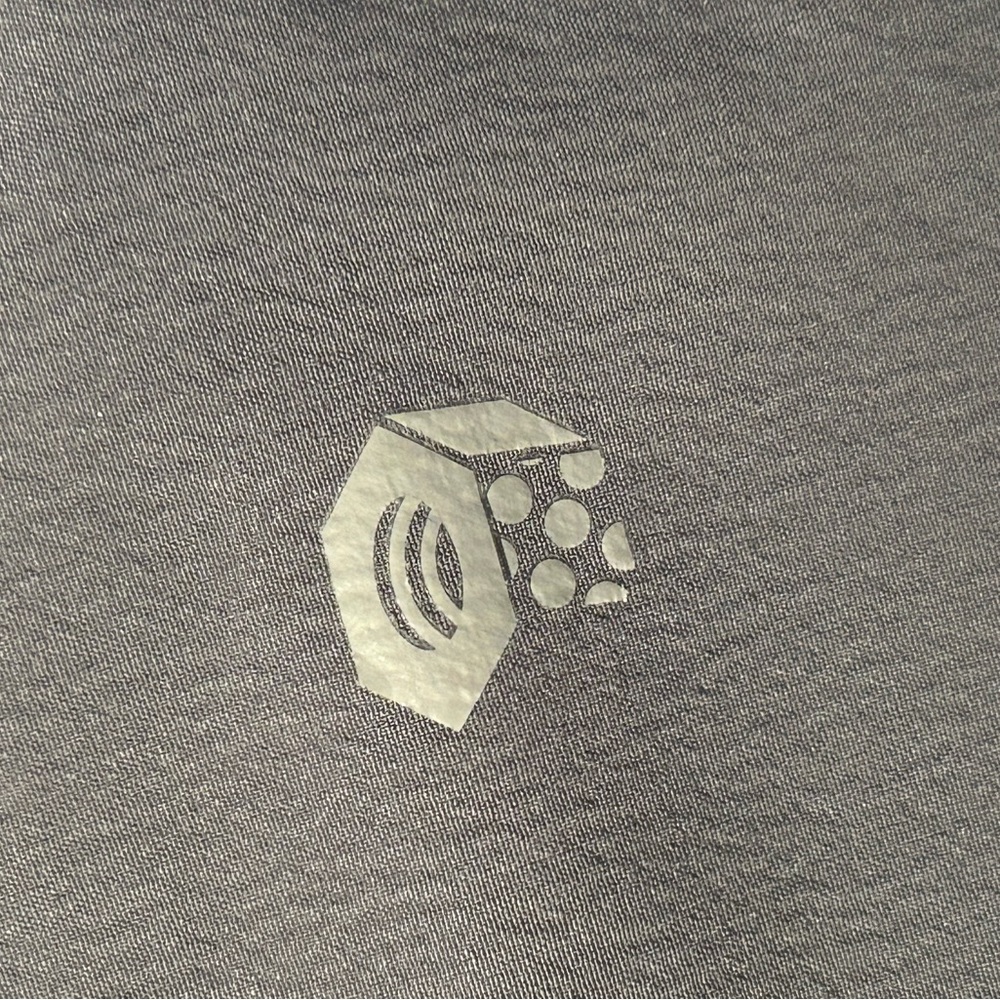 Mountain Hardwear Charcoal Active Shorts - Picture 3 of 9